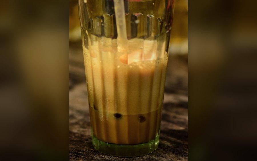 Ly cà phê sữa đá